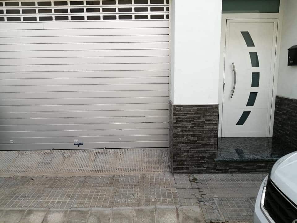 3 bedroom Townhouse for sale in Oliva with garage - € 240,000 (Ref: 9497048)