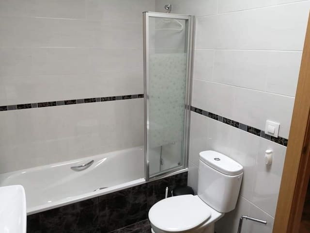 5 quarto Casa em Banda para venda em Oliva com garagem - 229 000 € (Ref: 9497048)