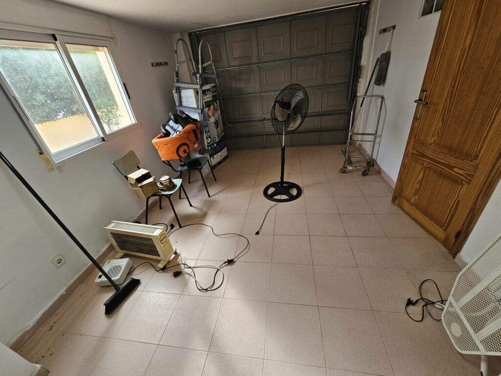 4 soveværelse Villa til salg i Oliva med garage - € 1.200.000 (Ref: 9535644)