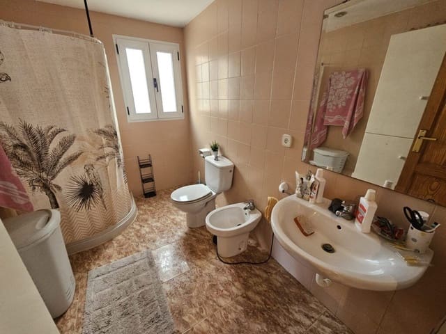 Chalet de 4 habitaciones en Oliva en venta con garaje - 1.100.000 € (Ref: 9535644)