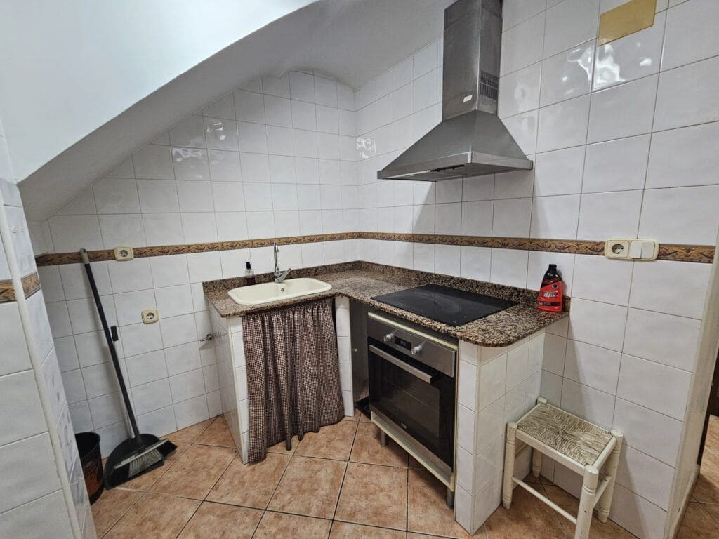 3 makuuhuone Omakotitalo myytävänä paikassa Oliva - 115 000 € (Ref: 9535646)