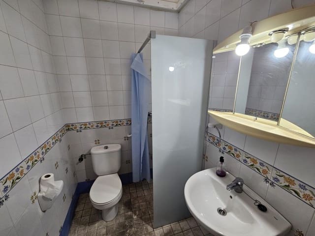 Casa de 3 habitaciones en Oliva en venta - 109.500 € (Ref: 9535646)