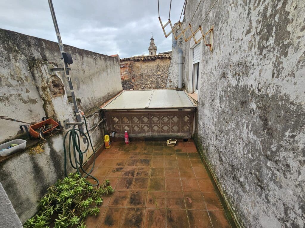 3 makuuhuone Omakotitalo myytävänä paikassa Oliva - 115 000 € (Ref: 9535646)