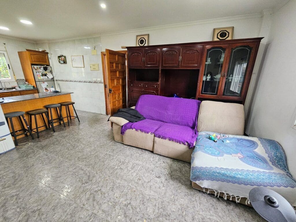 4 chambre Villa/Maison à vendre à Oliva avec garage - 315 000 € (Ref: 9555582)