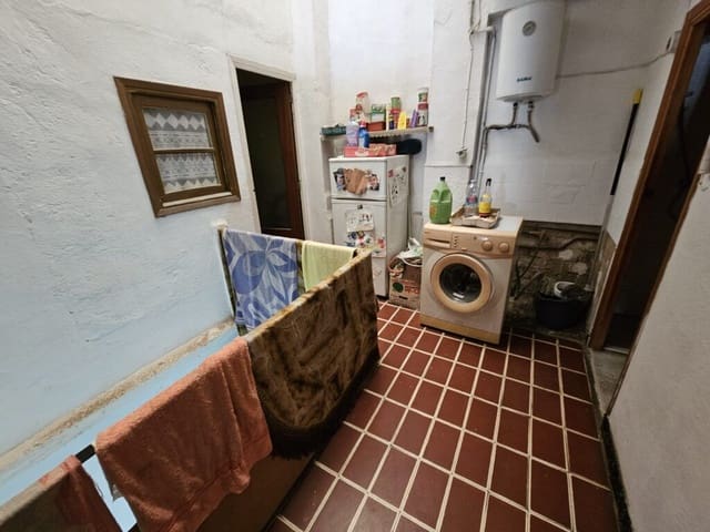 8 sovrum Hus till salu i Oliva - 69 000 € (Ref: 9574493)