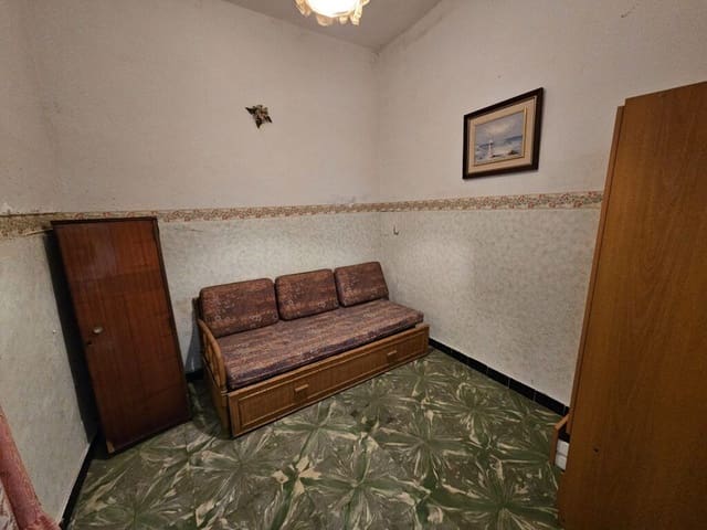 8 sovrum Hus till salu i Oliva - 69 000 € (Ref: 9574493)