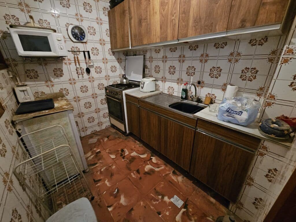 8 slaapkamer Huis te koop in Oliva - € 69.000 (Ref: 9574493)