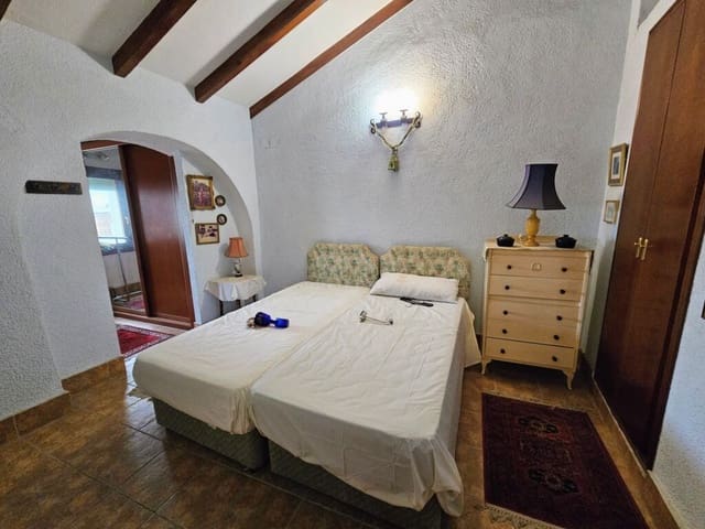 4 soverom Hus til salgs i Oliva - € 259 000 (Ref: 9658506)