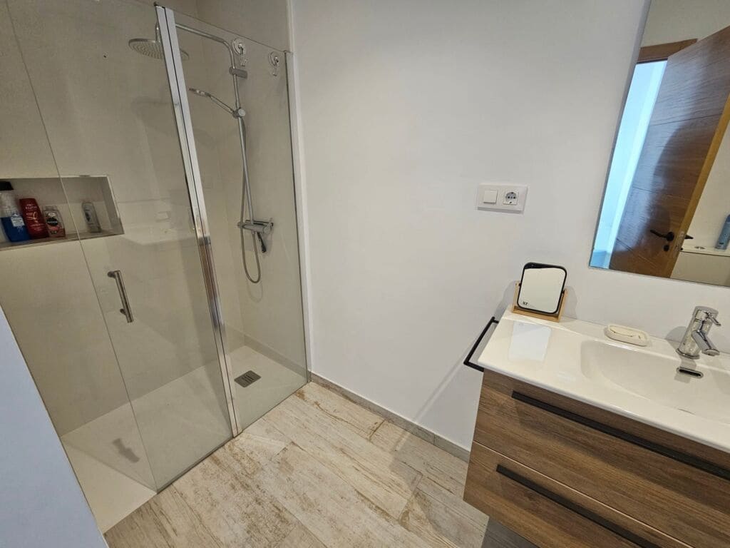 3 bedroom Townhouse for sale in Oliva - € 270,000 (Ref: 9726495)