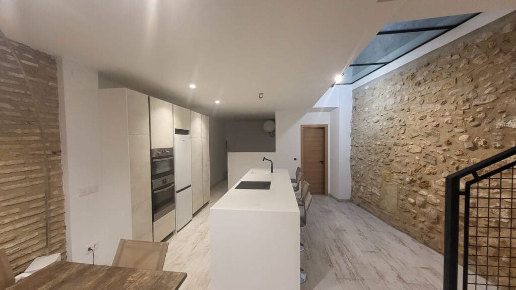 3 bedroom Townhouse for sale in Oliva - € 270,000 (Ref: 9726495)