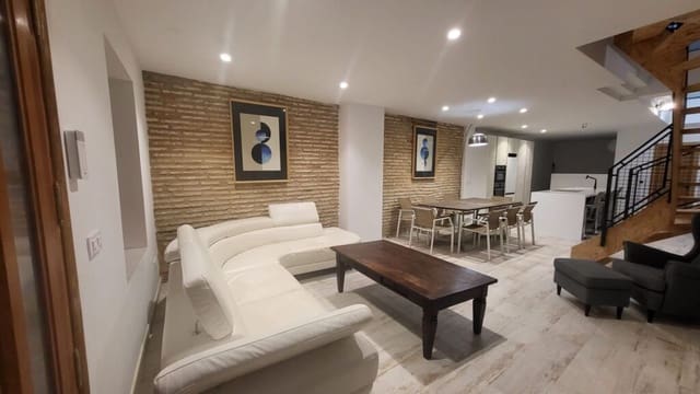 3 bedroom Townhouse for sale in Oliva - € 270,000 (Ref: 9726495)