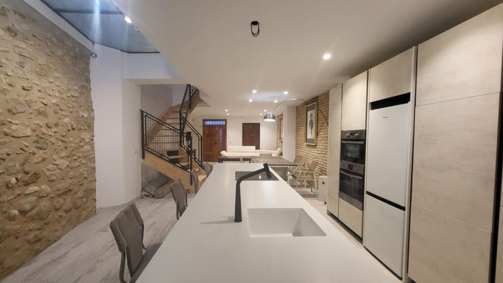 3 bedroom Townhouse for sale in Oliva - € 270,000 (Ref: 9726495)