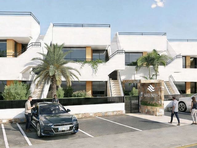 Adosado de 3 habitaciones en Pilar de la Horadada en venta con piscina garaje - 370.000 € (Ref: 10009299)