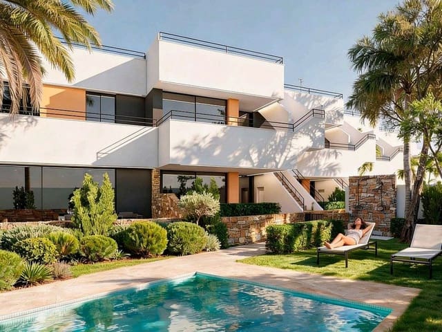 Adosado de 3 habitaciones en Pilar de la Horadada en venta con piscina garaje - 370.000 € (Ref: 10009299)