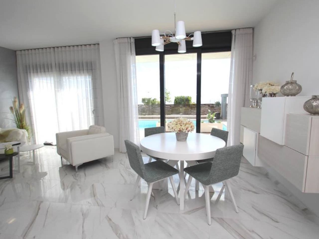 3 sovrum Radhus till salu i San Miguel de Salinas med pool garage - 399 000 € (Ref: 10015815)