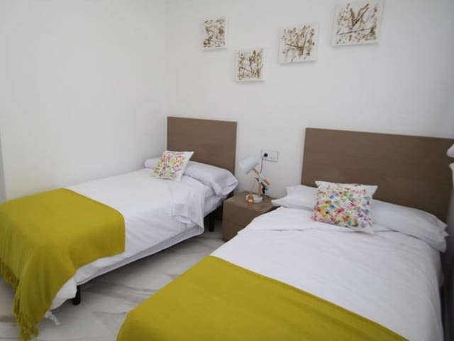 3 sovrum Radhus till salu i San Miguel de Salinas med pool garage - 399 000 € (Ref: 10015815)
