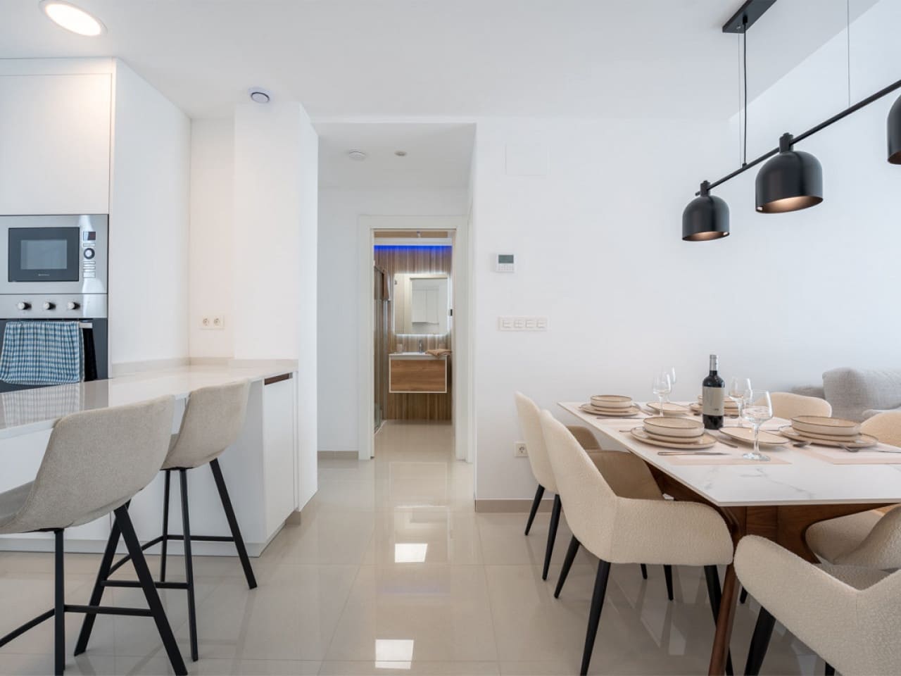 2 slaapkamer Rijtjeshuis te koop in Torrevieja met zwembad garage - € 345.000 (Ref: 10021174)