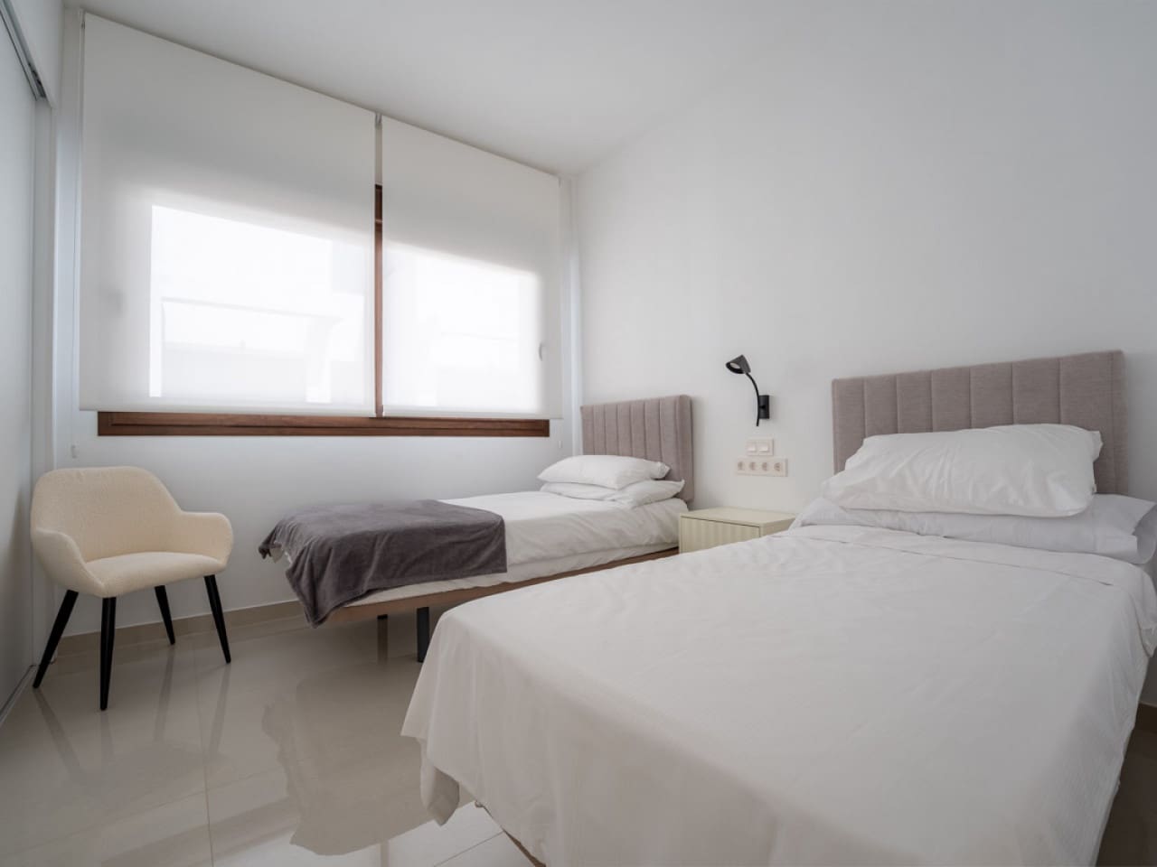 2 slaapkamer Rijtjeshuis te koop in Torrevieja met zwembad garage - € 345.000 (Ref: 10021174)