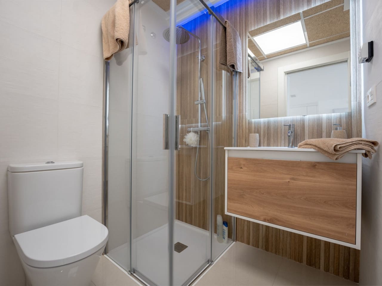 2 slaapkamer Rijtjeshuis te koop in Torrevieja met zwembad garage - € 345.000 (Ref: 10021174)