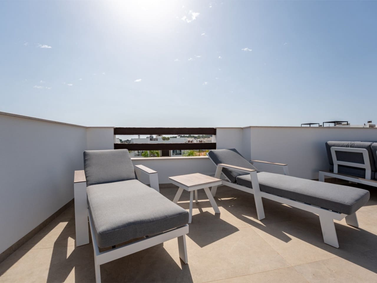 2 slaapkamer Rijtjeshuis te koop in Torrevieja met zwembad garage - € 345.000 (Ref: 10021174)