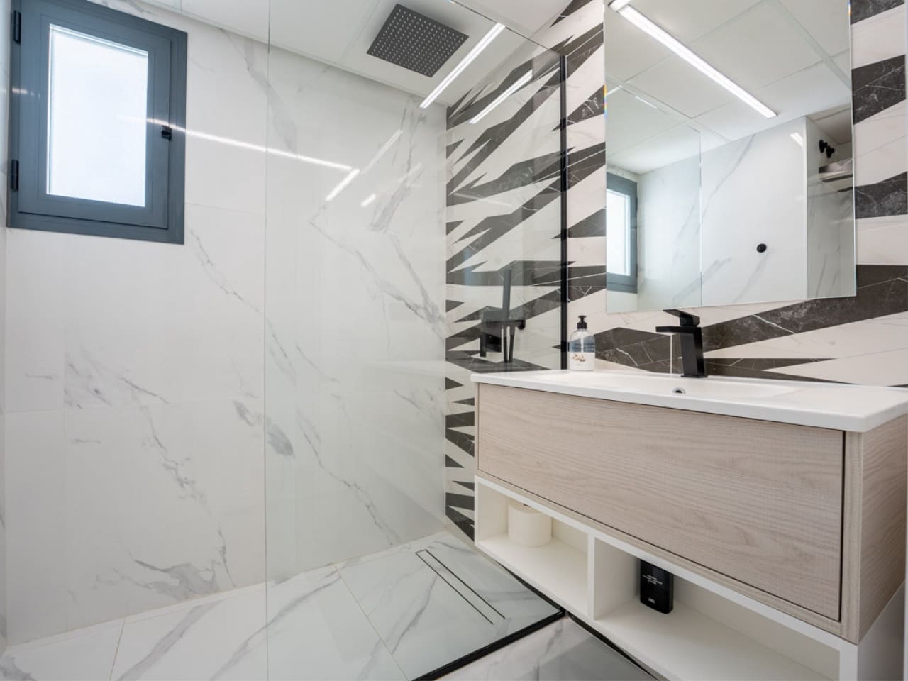 Apartamento de 3 habitaciones en El Raso en venta con piscina garaje - 295.000 € (Ref: 10030727)