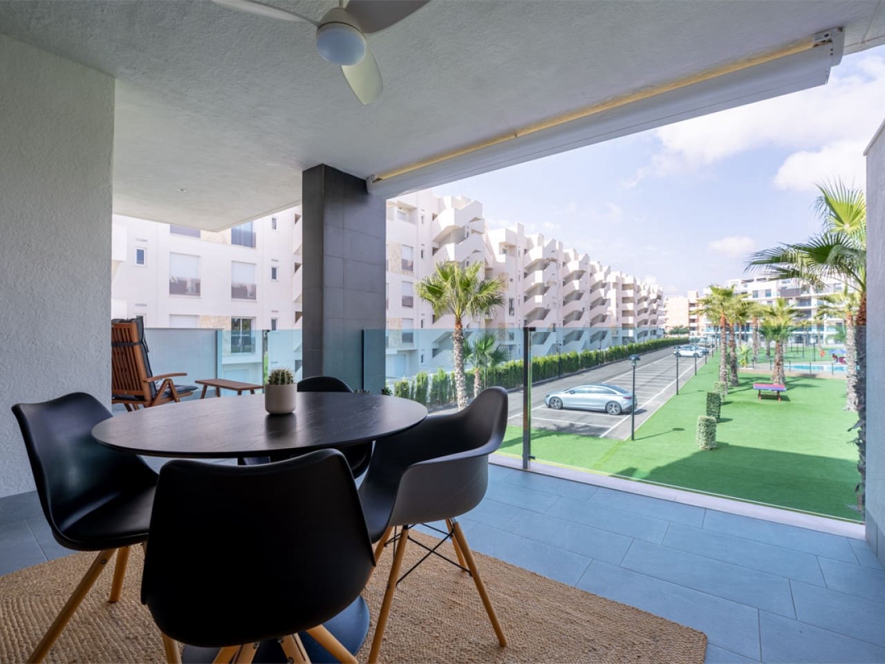 Apartamento de 3 habitaciones en El Raso en venta con piscina garaje - 295.000 € (Ref: 10030727)