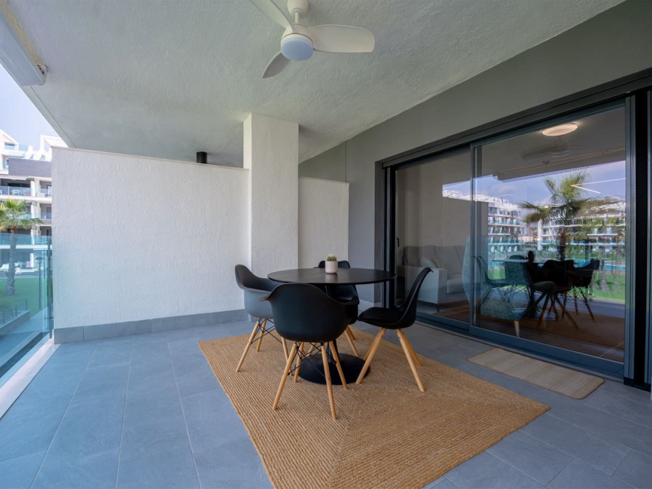 Apartamento de 3 habitaciones en El Raso en venta con piscina garaje - 295.000 € (Ref: 10030727)