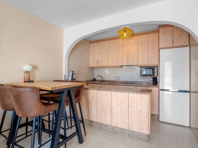 2 quarto Moradia em Banda para venda em Torrevieja com piscina - 178 995 € (Ref: 10032384)