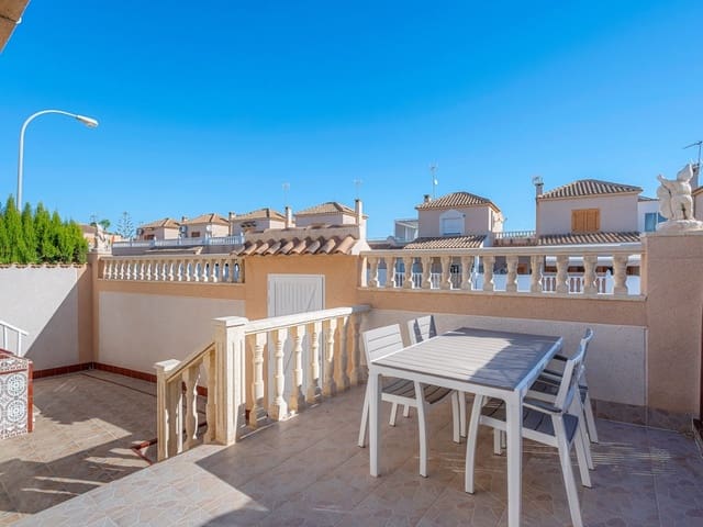 2 quarto Moradia em Banda para venda em Torrevieja com piscina - 178 995 € (Ref: 10032384)