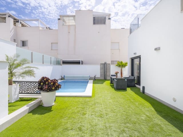 5 makuuhuone Huvila myytävänä paikassa Aguas Nuevas, Torrevieja mukana uima-altaan - 559 000 € (Ref: 10045291)