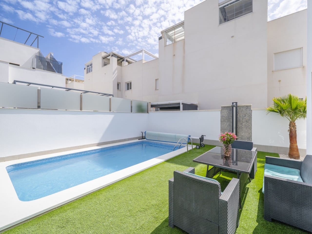 Chalet de 5 habitaciones en Aguas Nuevas en venta con piscina - 559.000 € (Ref: 10045291)