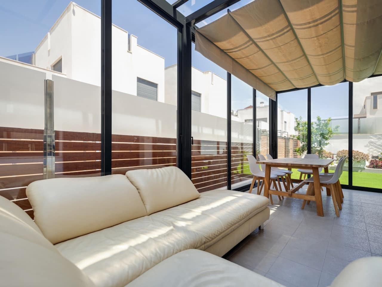Chalet de 5 habitaciones en Aguas Nuevas en venta con piscina - 559.000 € (Ref: 10045291)