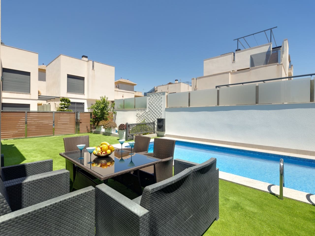 Chalet de 5 habitaciones en Aguas Nuevas en venta con piscina - 559.000 € (Ref: 10045291)