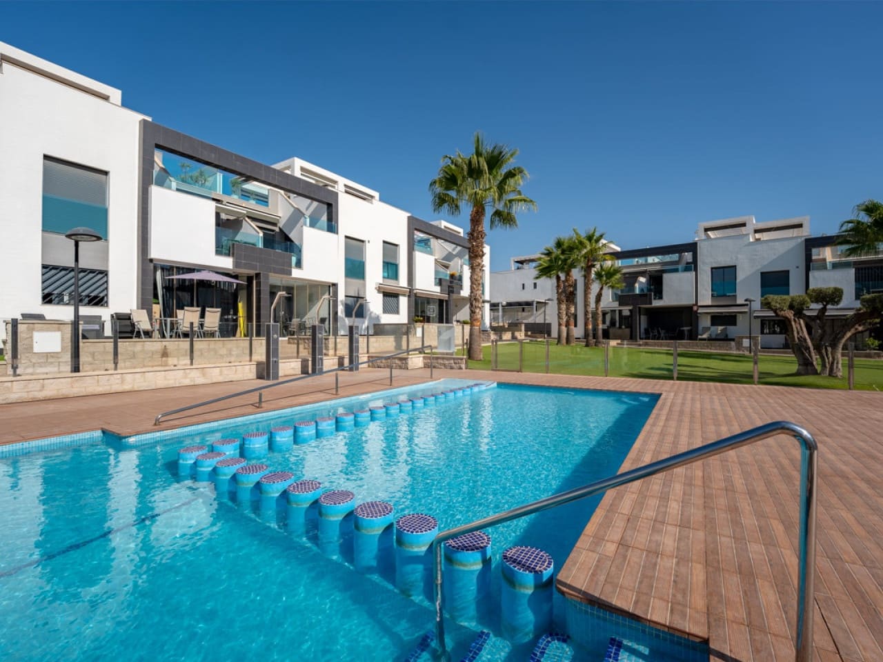 2 bedroom Apartment for sale in Orihuela Costa with pool garage - € 299,900 (Ref: 10075631)