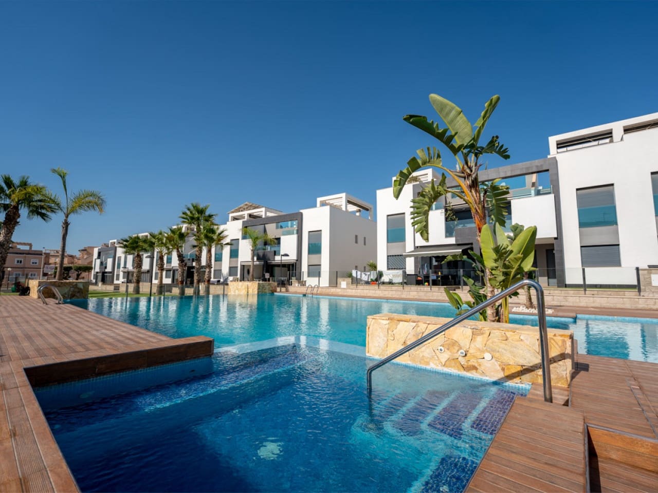 2 bedroom Apartment for sale in Orihuela Costa with pool garage - € 299,900 (Ref: 10075631)