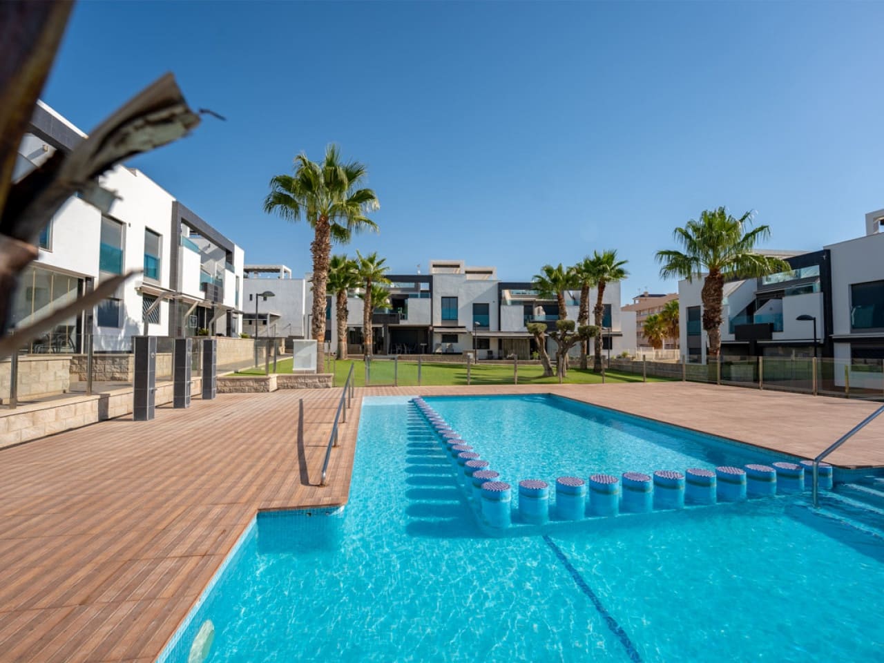 2 bedroom Apartment for sale in Orihuela Costa with pool garage - € 299,900 (Ref: 10075631)