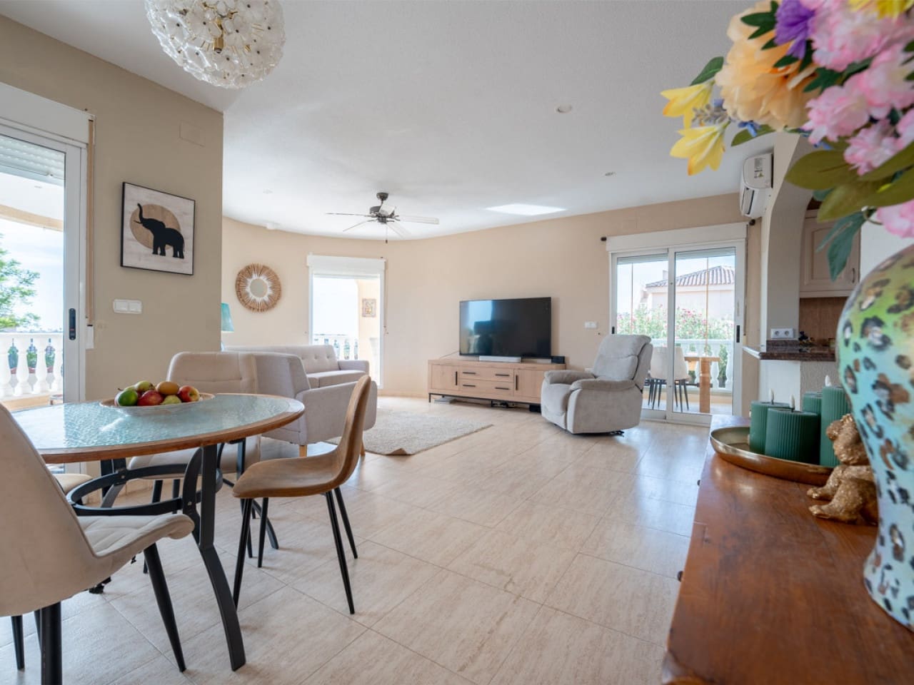 5 slaapkamer Villa te koop in Ciudad Quesada met zwembad garage - € 595.000 (Ref: 10075633)