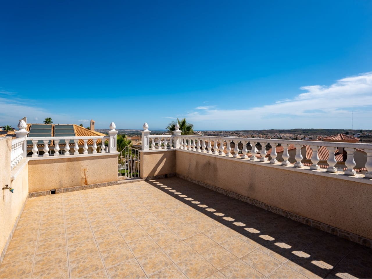 5 slaapkamer Villa te koop in Ciudad Quesada met zwembad garage - € 595.000 (Ref: 10075633)