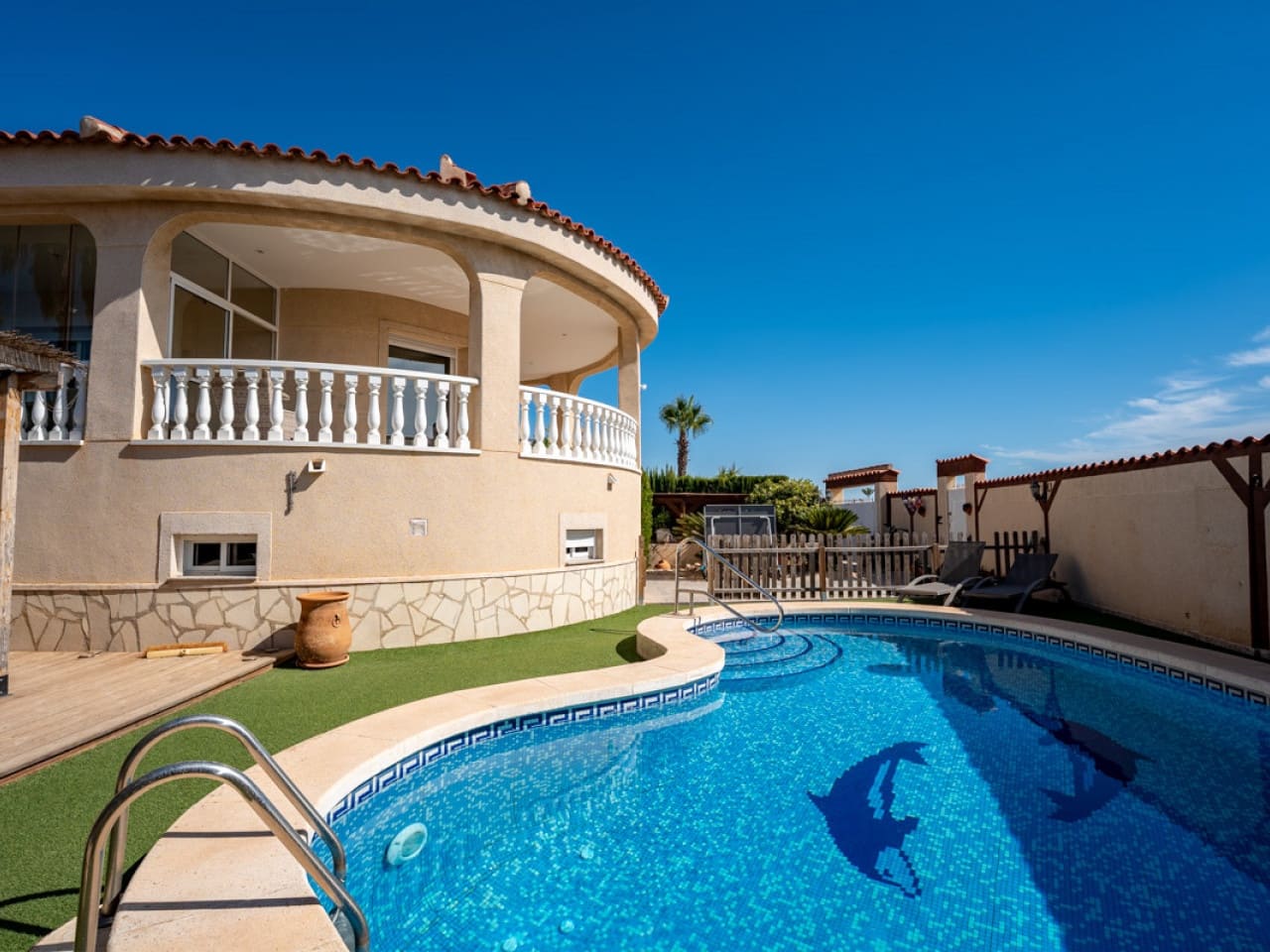 5 slaapkamer Villa te koop in Ciudad Quesada met zwembad garage - € 595.000 (Ref: 10075633)