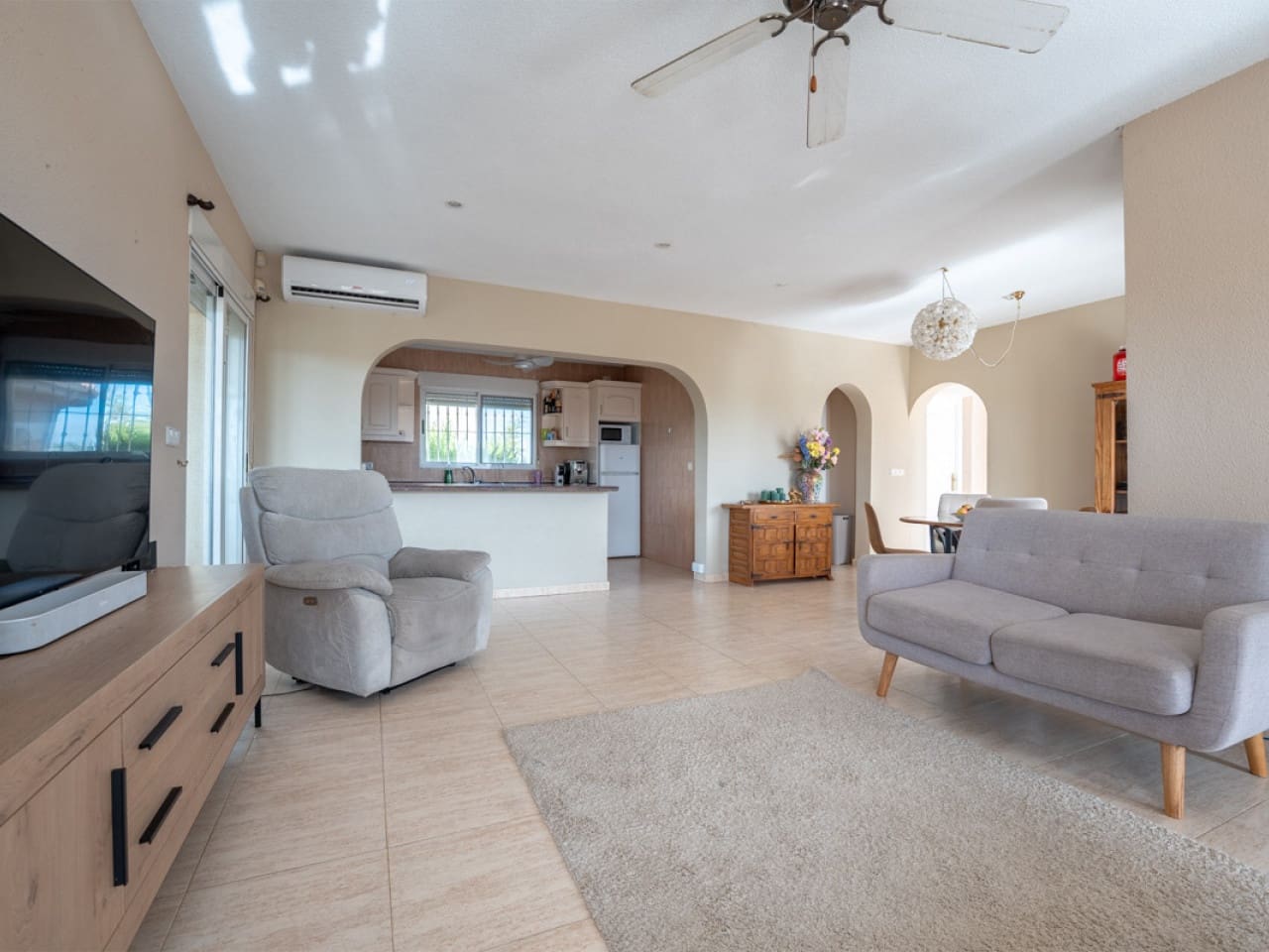 5 slaapkamer Villa te koop in Ciudad Quesada met zwembad garage - € 595.000 (Ref: 10075633)