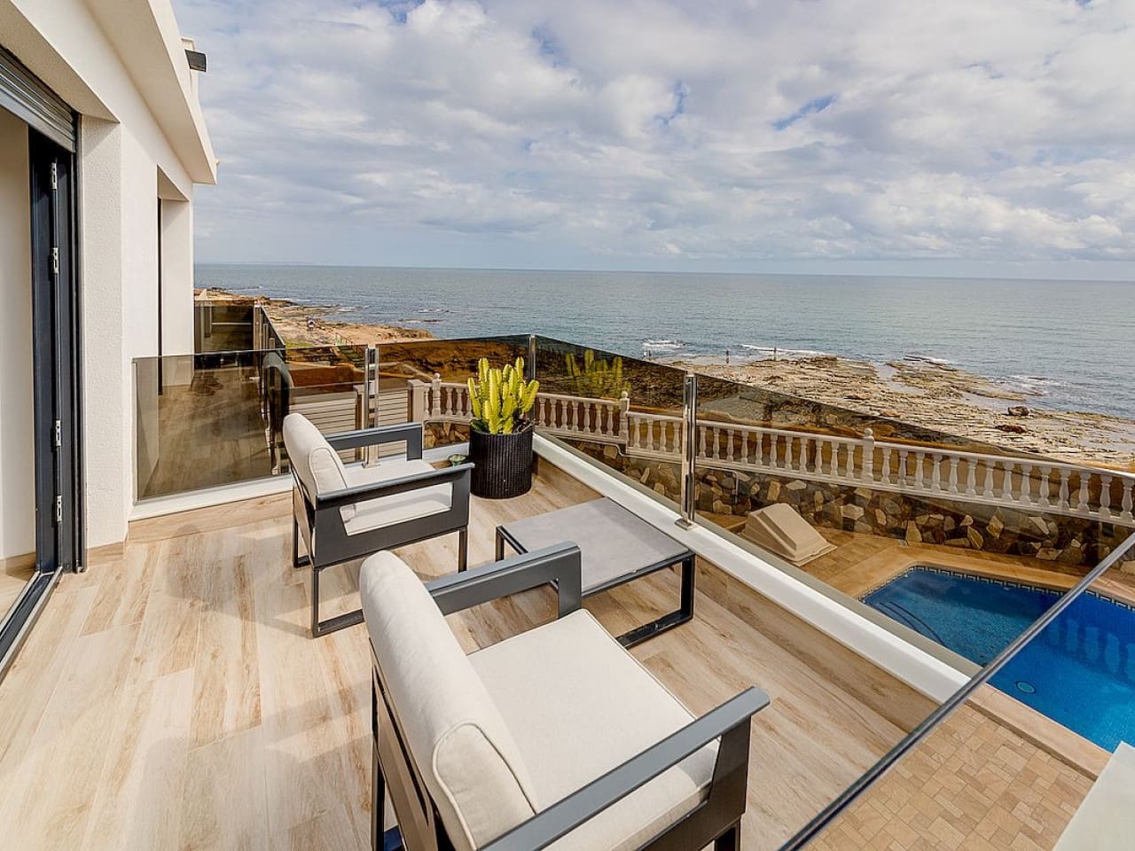 4 slaapkamer Villa te koop in Cabo Cervera met zwembad garage - € 990.000 (Ref: 10078340)