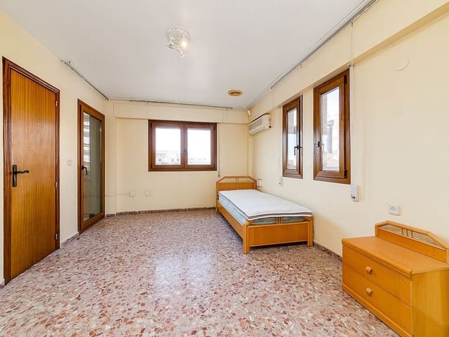 4 sypialnia Willa na sprzedaż w La Mata, Torrevieja z basenem garażem - 850 000 € (Ref: 10078341)