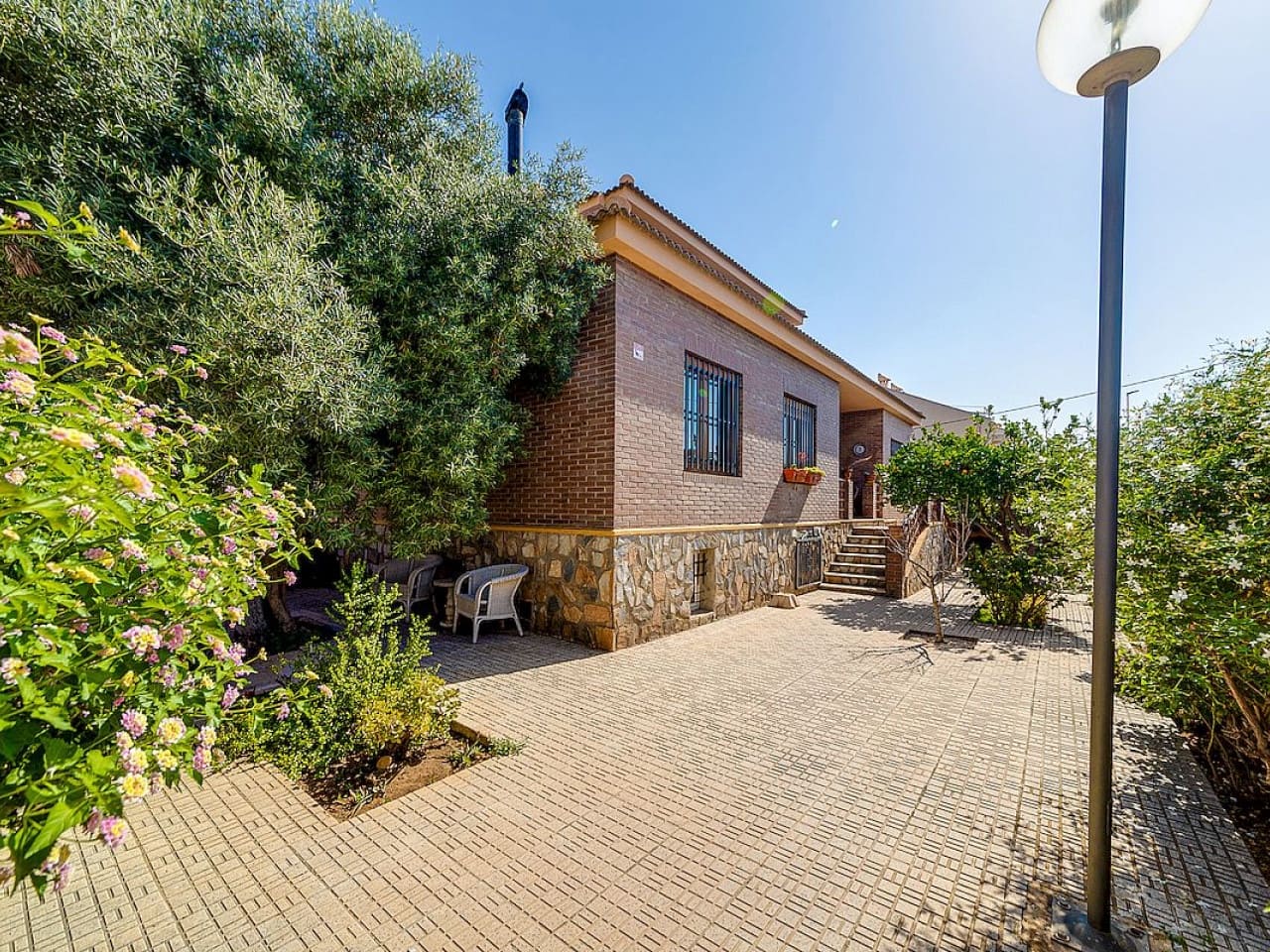 4 bedroom Villa for sale in La Mata with pool garage - € 850,000 (Ref: 10078341)