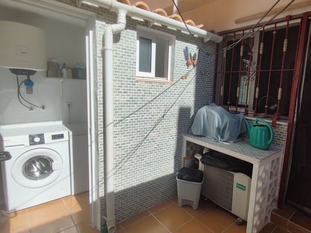 3 chambre Maison de Ville à vendre à Playa Flamenca, Orihuela avec piscine garage - 220 000 € (Ref: 10102591)