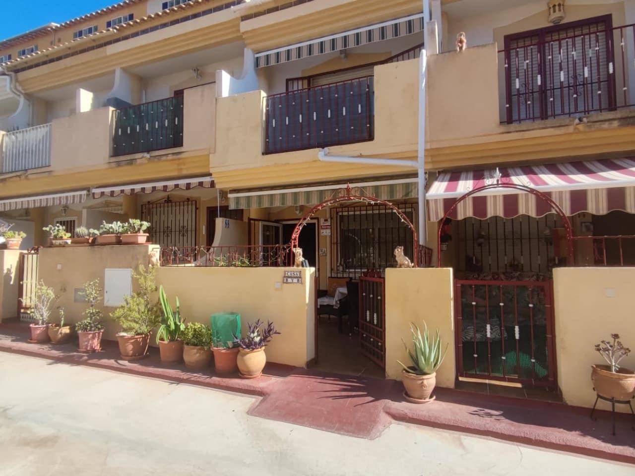 3 sovrum Hus till salu i Playa Flamenca med pool - 200 000 € (Ref: 10102592)