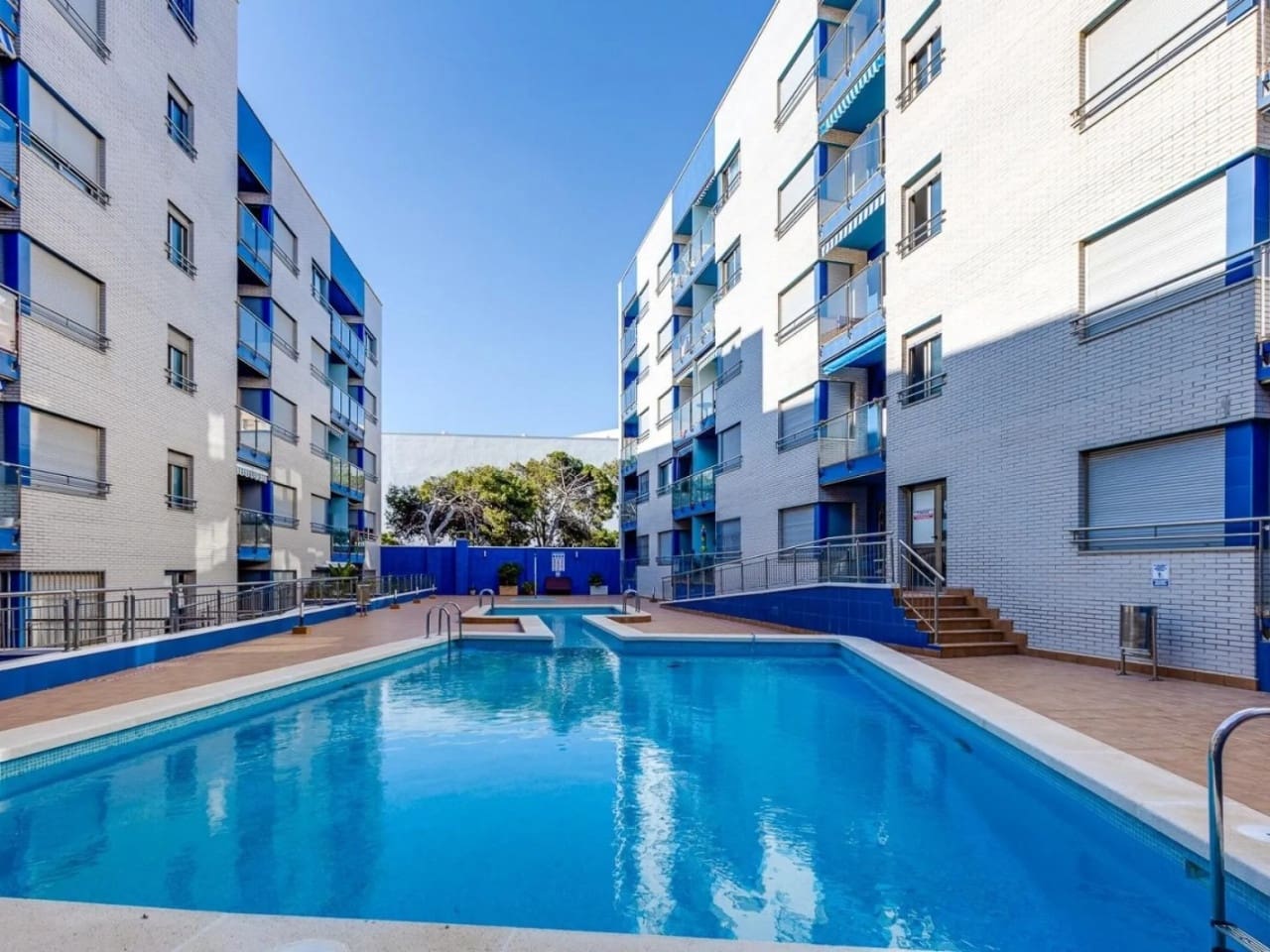 3 soverom Leilighet til salgs i Torrevieja med svømmebasseng garasje - € 329 000 (Ref: 10102593)