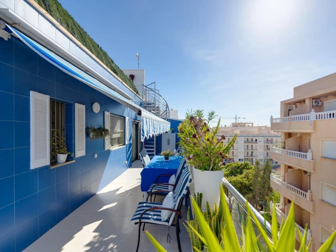 3 soverom Leilighet til salgs i Torrevieja med svømmebasseng garasje - € 329 000 (Ref: 10102593)