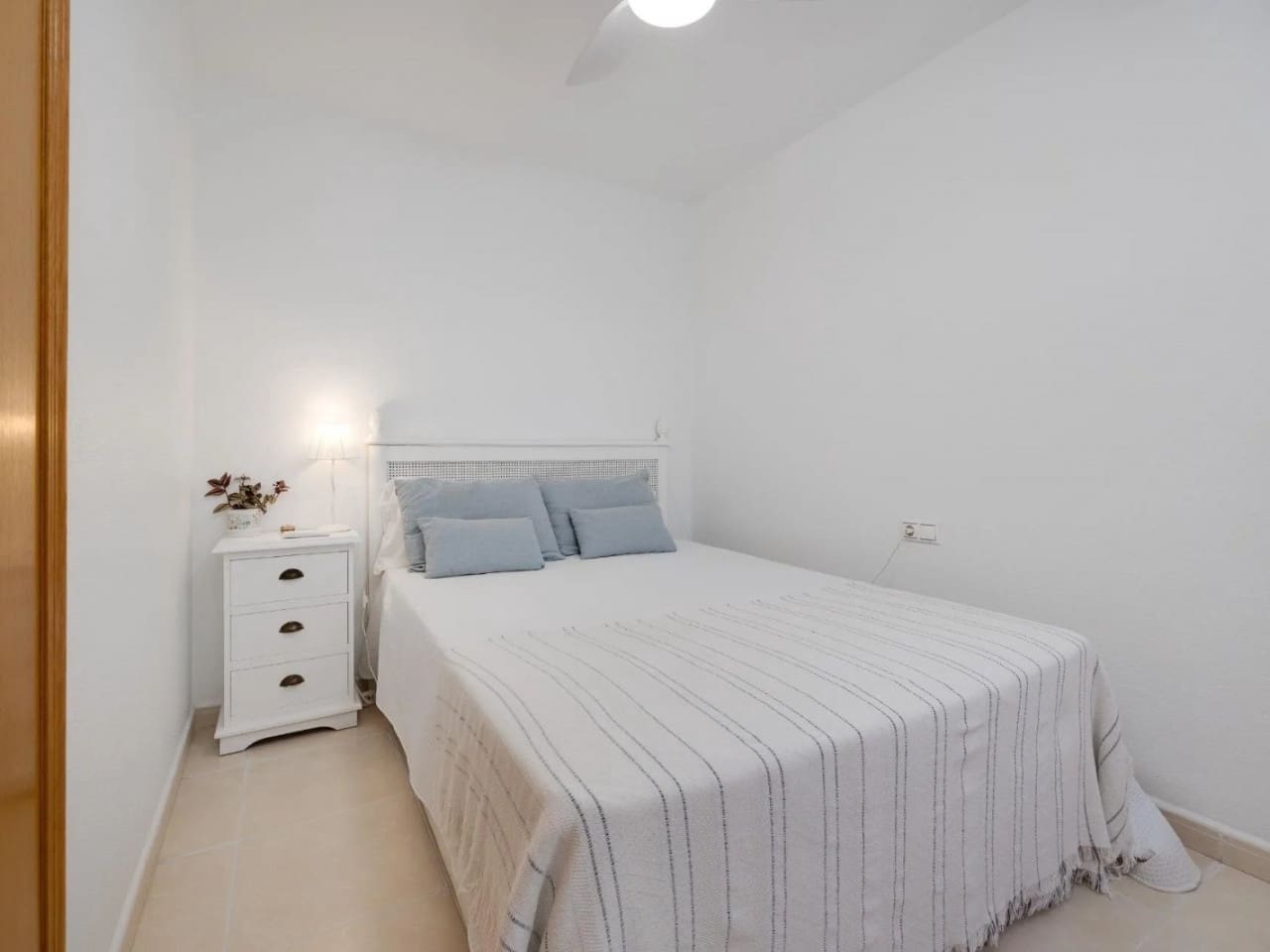 3 soverom Leilighet til salgs i Torrevieja med svømmebasseng garasje - € 329 000 (Ref: 10102593)