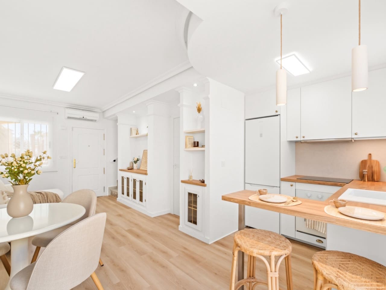 2 soverom Hus til salgs i Orihuela Costa med svømmebasseng garasje - € 229 800 (Ref: 10144725)