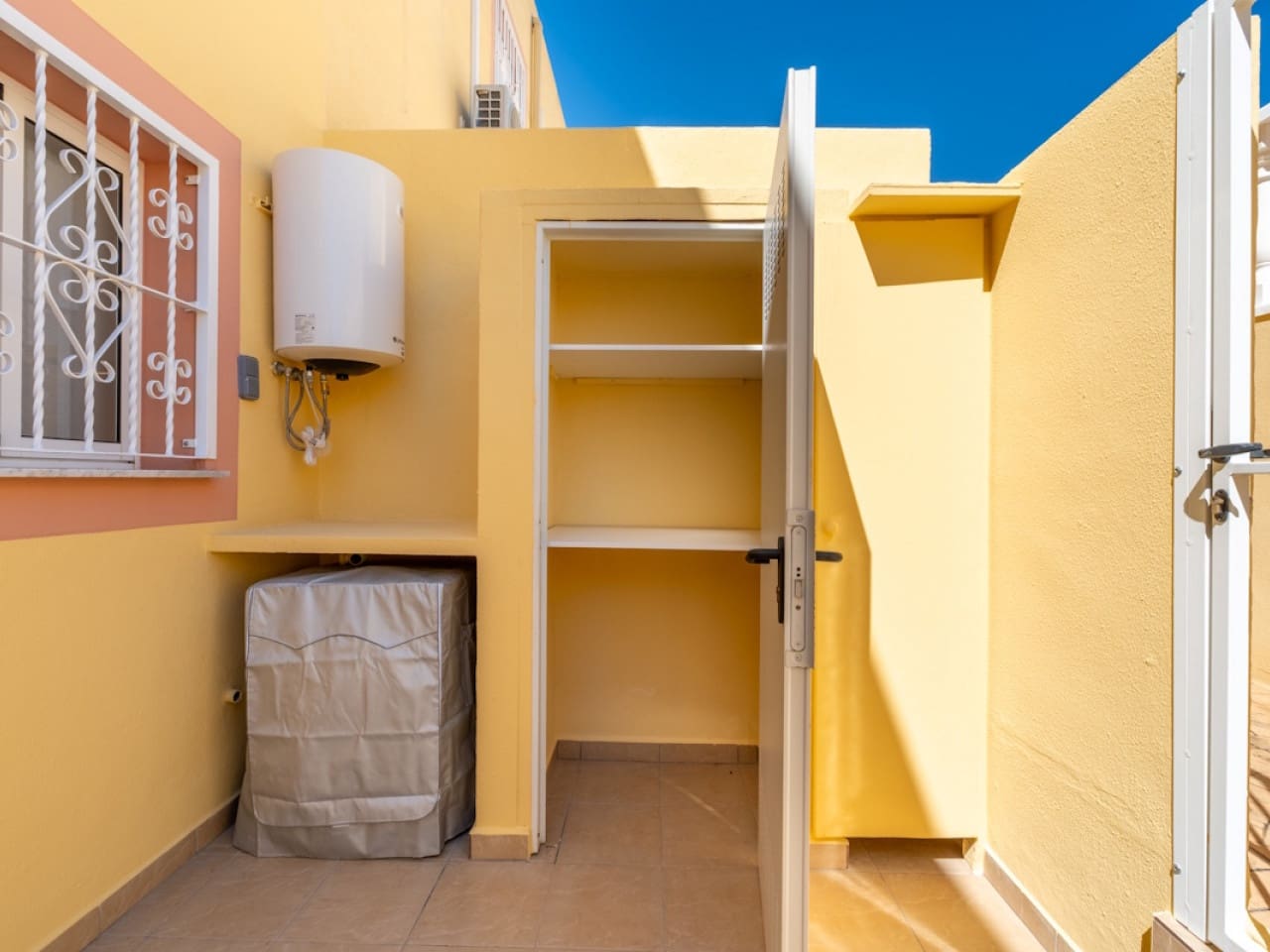 2 soverom Hus til salgs i Orihuela Costa med svømmebasseng garasje - € 229 800 (Ref: 10144725)
